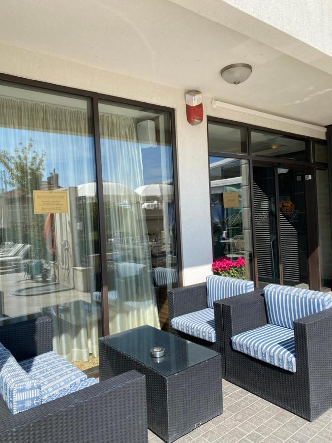 Private Super Apartments By Sea In Apart Hotel ! Поморие Экстерьер фото